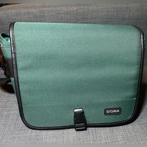 Sigma photo lens bag, green